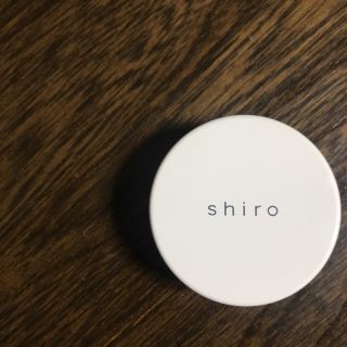 シロ(shiro)のshiro チーク(チーク)