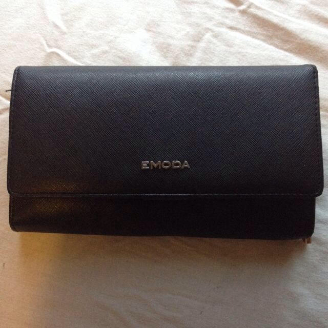 EMODA(エモダ)のEMODA ブラック 長財布 レディースのファッション小物(コインケース)の商品写真
