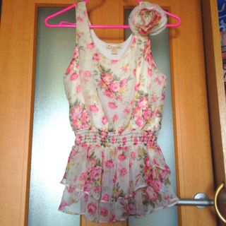 フォーエバートゥエンティーワン(FOREVER 21)のForever21 tops(タンクトップ)