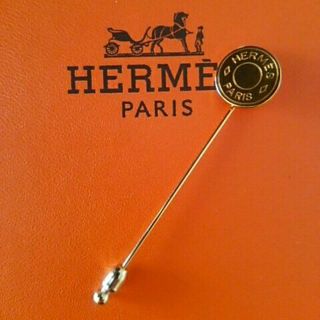 エルメス(Hermes)の☆閉店します様専用 エルメス HERMES ピンブローチ タイピン 美品(ブローチ/コサージュ)