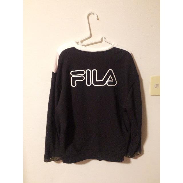 E hyphen world gallery(イーハイフンワールドギャラリー)のFILA V切替えプルオーバー レディースのトップス(トレーナー/スウェット)の商品写真