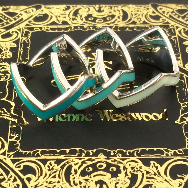 Vivienne Westwood(ヴィヴィアンウエストウッド)のFarringdon Triple Ring viviennewestwood レディースのアクセサリー(リング(指輪))の商品写真