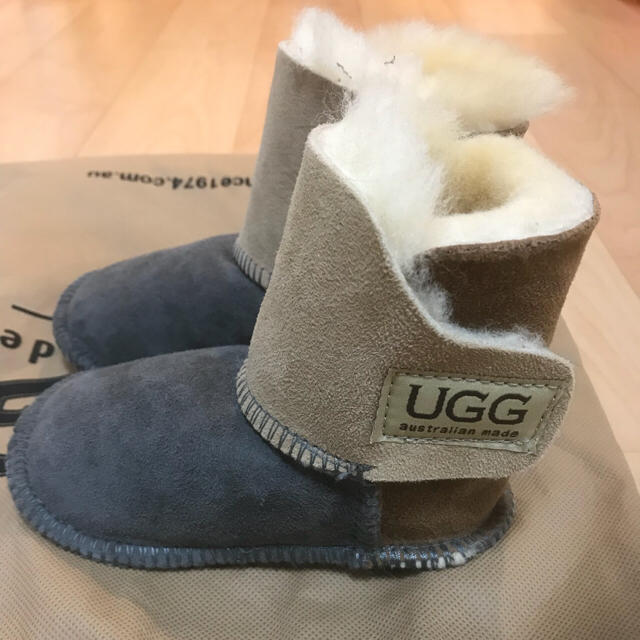 UGG(アグ)のUgg ブーツ kids キッズ/ベビー/マタニティのベビー靴/シューズ(~14cm)(ブーツ)の商品写真