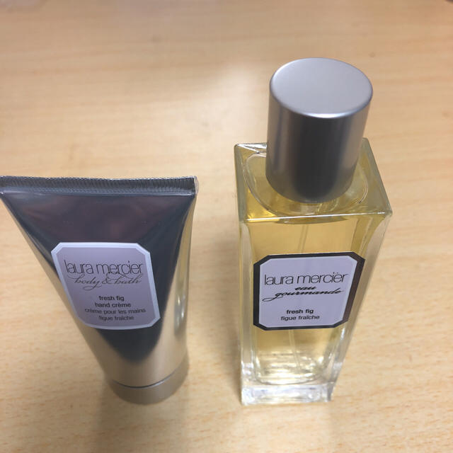 laura mercier(ローラメルシエ)のローラメルシエ フィグ セット コスメ/美容の香水(香水(女性用))の商品写真