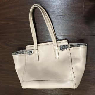 サルヴァトーレフェラガモ(Salvatore Ferragamo)のお値打ち♡サルバトーレフェラガモ☆バッグ(ハンドバッグ)