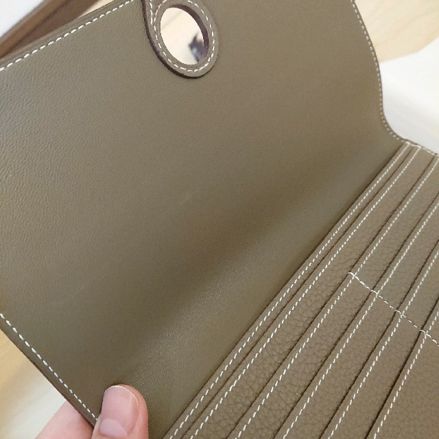 Hermes(エルメス)の【美品】エルメス ドゴン ロング トゴ エトゥープ シルバー金具 レディースのファッション小物(財布)の商品写真