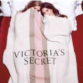 ヴィクトリアズシークレット(Victoria's Secret)のヴィクトリアシークレット ブランケット 美品(毛布)