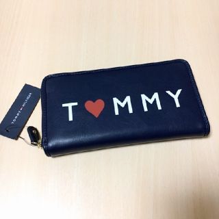 トミーヒルフィガー(TOMMY HILFIGER)の新品未使用　トミーヒルフィガー　長財布　人気　ロゴ　ネイビー(財布)