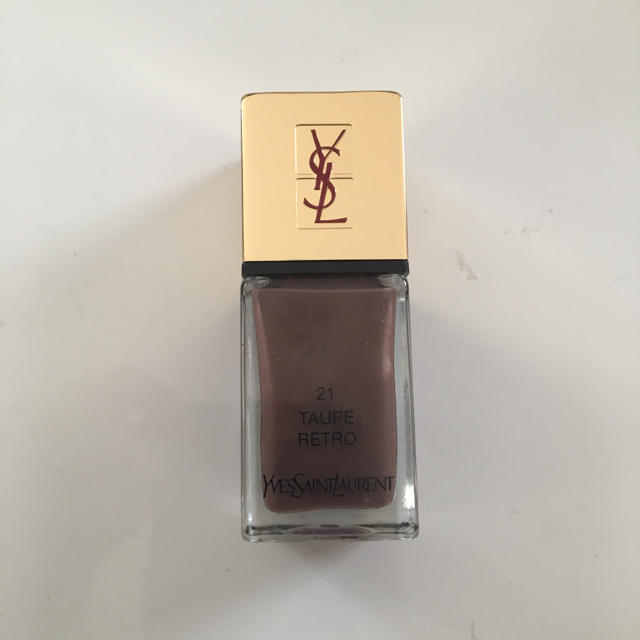 Yves Saint Laurent Beaute(イヴサンローランボーテ)のイヴ・サンローラン ネイルエナメル ララックチュール コスメ/美容のネイル(マニキュア)の商品写真