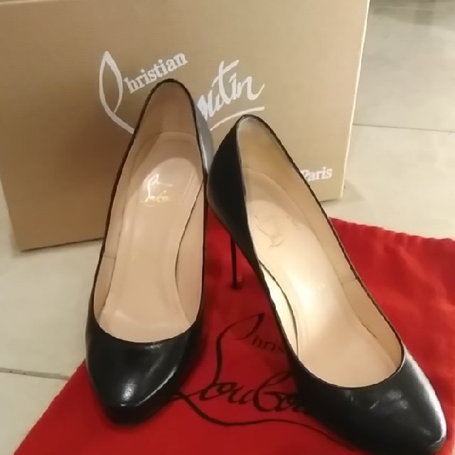 Christian Louboutin(クリスチャンルブタン)のクリスチャンルブタンヒールパンプス レディースの靴/シューズ(ハイヒール/パンプス)の商品写真