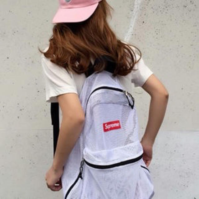 Supreme(シュプリーム)の【冬SALE♡】SUPREME 2016年S/S バックパック レディースのバッグ(リュック/バックパック)の商品写真