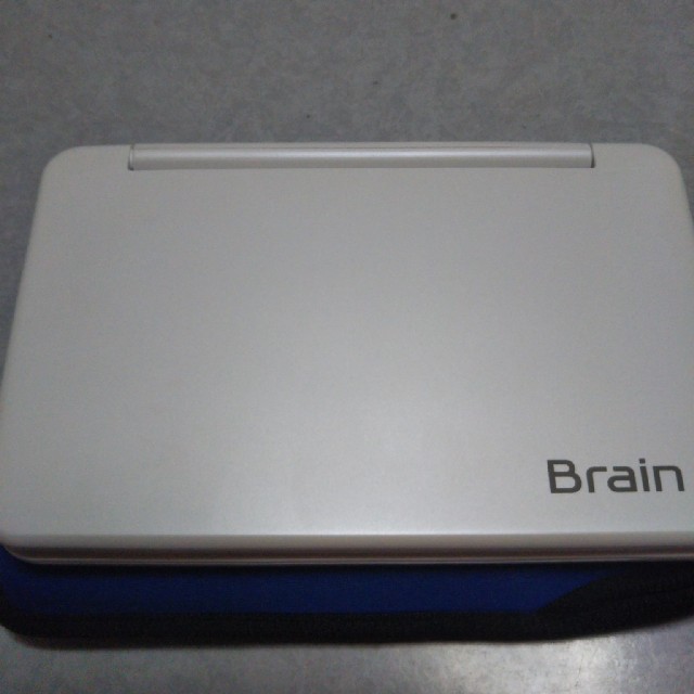 SHARP(シャープ)のSHARP カラー電子辞書 Brain スマホ/家電/カメラのスマホ/家電/カメラ その他(その他)の商品写真