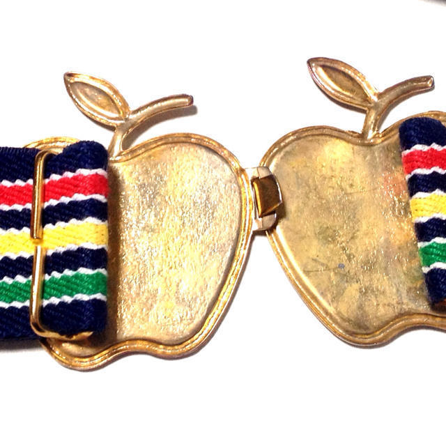 Ciaopanic(チャオパニック)のapple アップル りんご ベルト レディースのファッション小物(ベルト)の商品写真