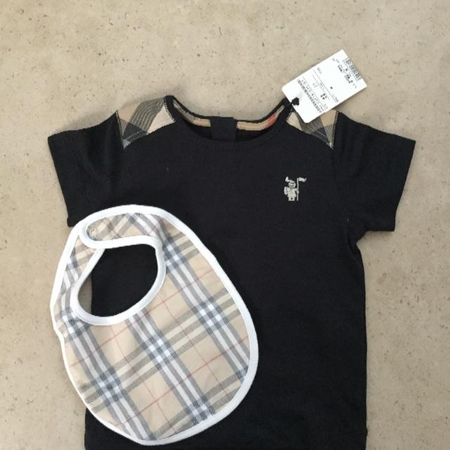 BURBERRY(バーバリー)のバーバリーTシャツとスタイのセット キッズ/ベビー/マタニティのベビー服(~85cm)(Ｔシャツ)の商品写真