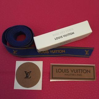 ルイヴィトン(LOUIS VUITTON)のLOUISVUITTON 香水 ローズ·デ·ヴァン(香水(女性用))