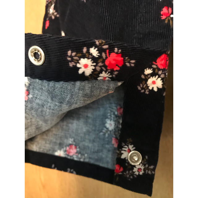 OshKosh(オシュコシュ)の【新品】  オシュコシュ 花柄サロペット キッズ/ベビー/マタニティのベビー服(~85cm)(カバーオール)の商品写真