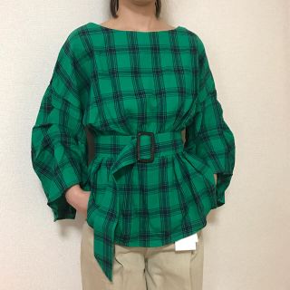 フーズフーギャラリー(WHO'S WHO gallery)の新品❁﻿who's  who gallery ベルト付きペプラムプルオーバー(シャツ/ブラウス(長袖/七分))