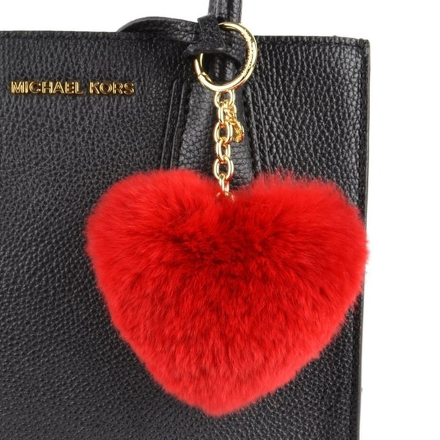 Michael Kors(マイケルコース)のMichaelKORS Fur Heart Key Chain キーチャーム メンズのファッション小物(その他)の商品写真