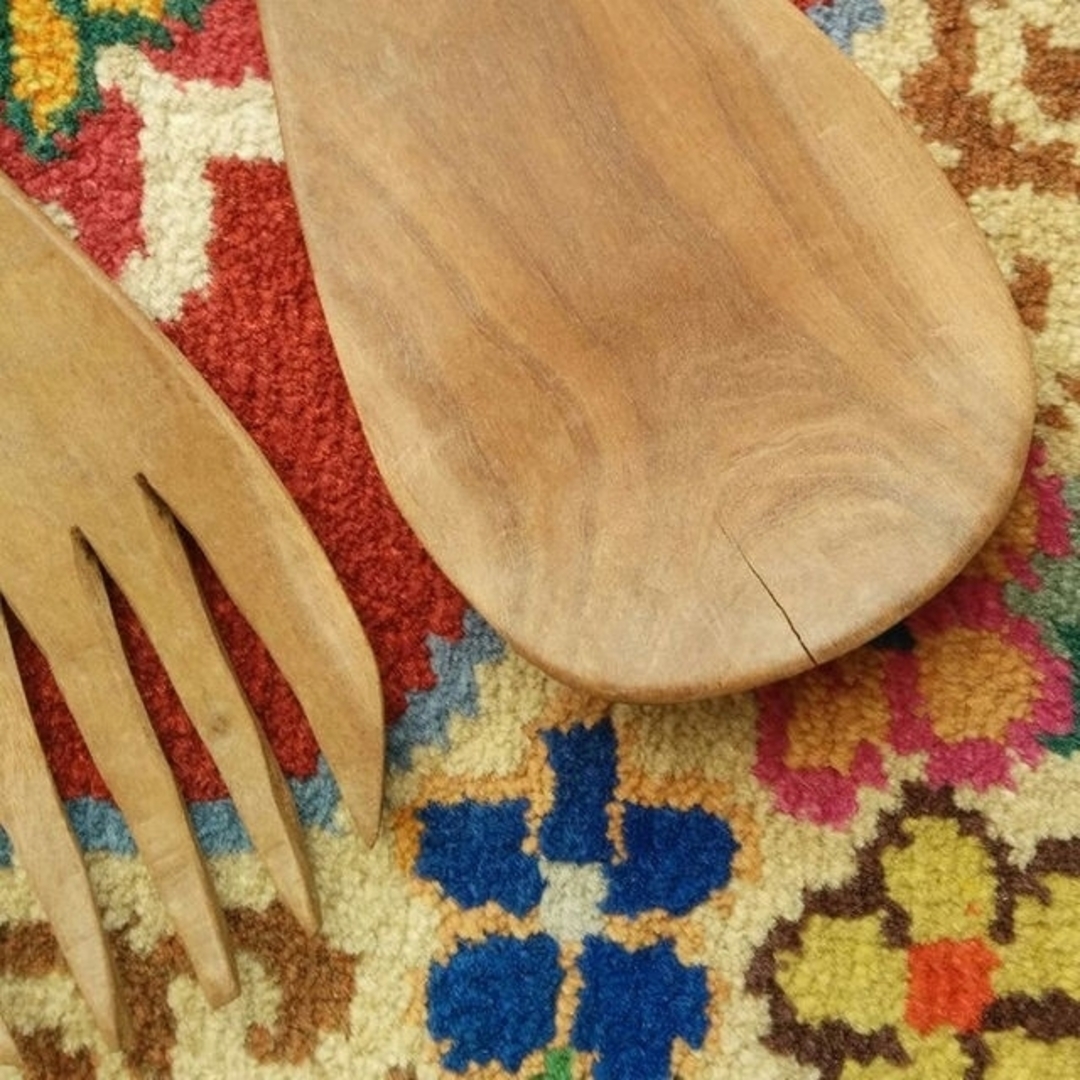 ケニア製の木製スプーンとフォーク インテリア/住まい/日用品のキッチン/食器(カトラリー/箸)の商品写真