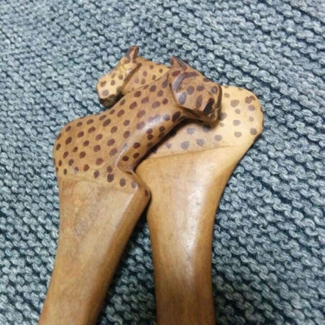 ケニア製の木製スプーンとフォーク インテリア/住まい/日用品のキッチン/食器(カトラリー/箸)の商品写真