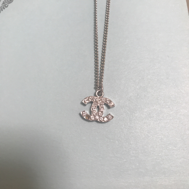 CHANELロゴモチーフネックレス 【新作からSALEアイテム等お得な商品 CHANELロゴモチーフネックレス 【新作からSALEアイテム等お得な商品