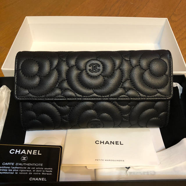 【楽ギフ_包装】 CHANEL - 新品同様 シャネル長財布 財布