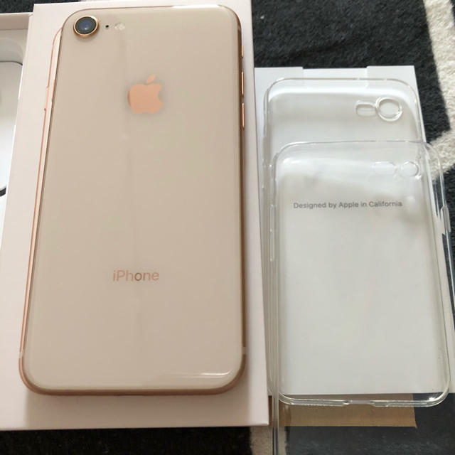 iPhone8 64GB ゴールド docomo 女性が喜ぶ♪ スマホ/家電/カメラ