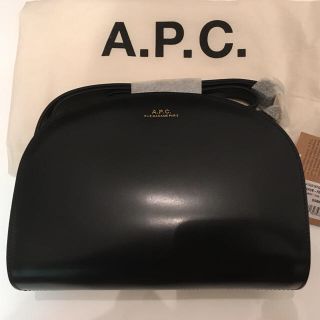 アーペーセー(A.P.C)の新品未使用☆A.P.C. ハーフムーンバッグ ダークネイビー(ショルダーバッグ)