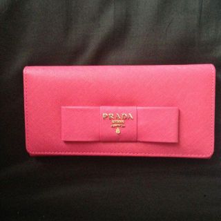 PRADA 二つ折り財布(財布)