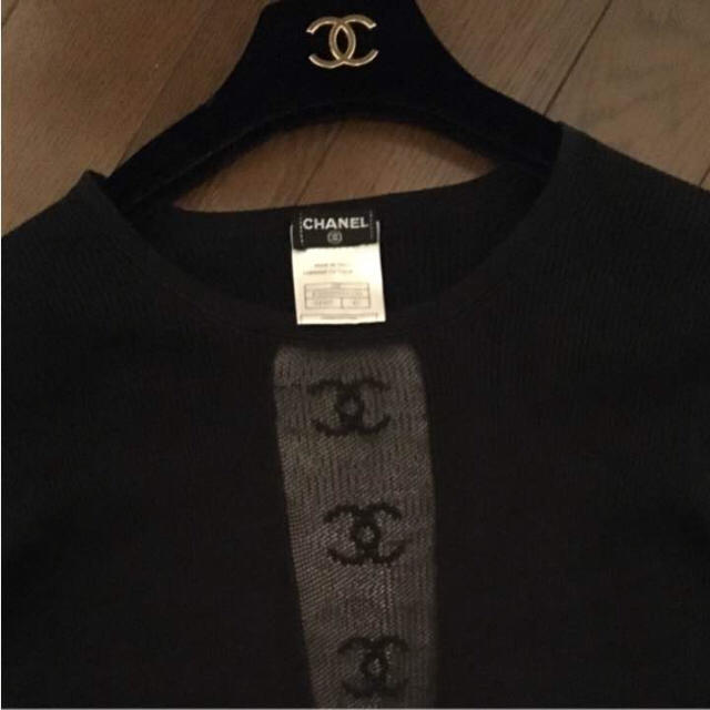 CHANEL(シャネル)の値下げ シャネル 透かし ココマーク ブラック ♡ レディースのトップス(Tシャツ(半袖/袖なし))の商品写真