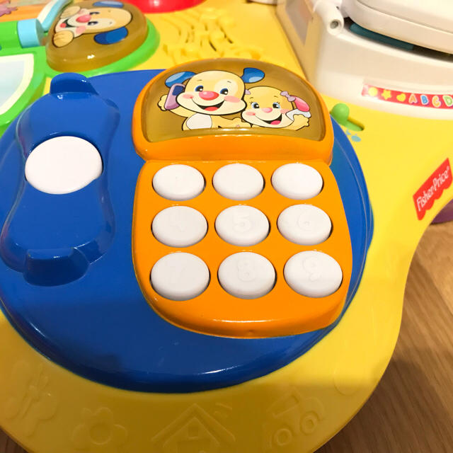 Fisher-Price(フィッシャープライス)のフィッシャープライス おしゃべりバイリンガルテーブル キッズ/ベビー/マタニティのおもちゃ(知育玩具)の商品写真