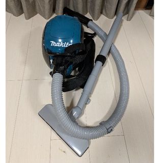 マキタ(Makita)のマキタ　バッテリー式サイクロン掃除機CL500D 18V(掃除機)