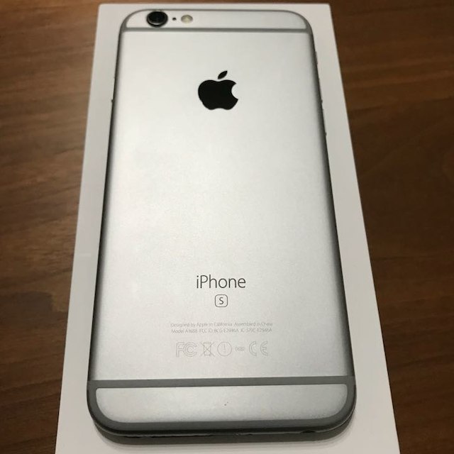 Apple(アップル)の【特価】iPhone6s 64GB SIMフリー, 新品バッテリー スマホ/家電/カメラのスマートフォン/携帯電話(スマートフォン本体)の商品写真