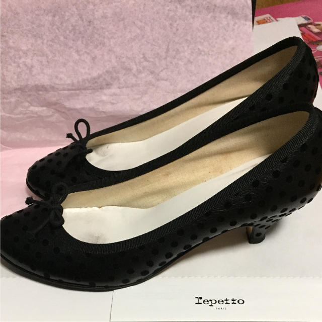 repetto(レペット)のReppetto ドット パンプス 38 レディースの靴/シューズ(ハイヒール/パンプス)の商品写真