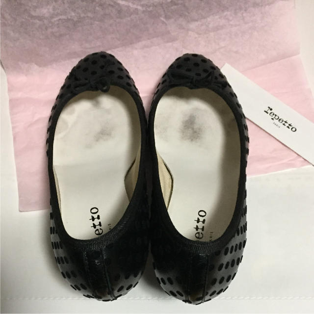 repetto(レペット)のReppetto ドット パンプス 38 レディースの靴/シューズ(ハイヒール/パンプス)の商品写真