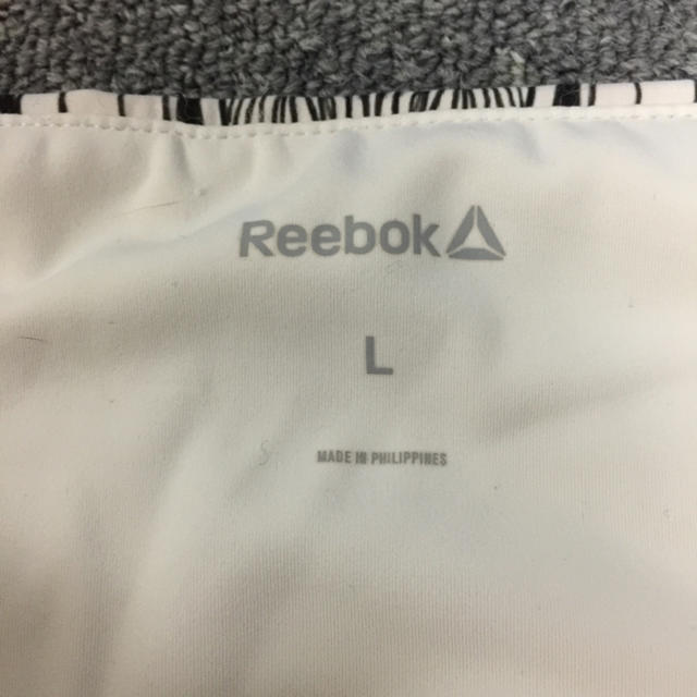 Reebok(リーボック)のReebok スパッツ レディースのレッグウェア(レギンス/スパッツ)の商品写真