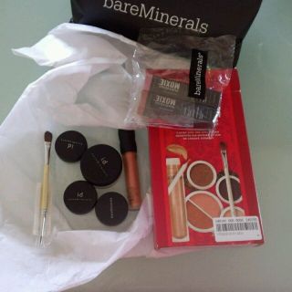 ベアミネラル(bareMinerals)の送料込♡ベアミネラルメイクセット(その他)