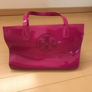 トリーバーチ(Tory Burch)のmadam♪M様専用 トリーバーチ 正規品 エナメルレザーキャンパストートバッグ(トートバッグ)