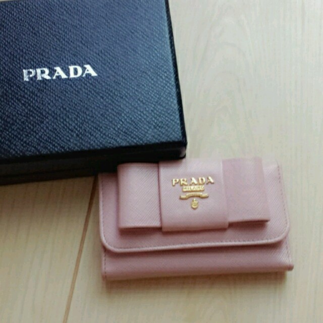 PRADA(プラダ)の新品同様♡プラダリボンキーケース♡ レディースのファッション小物(財布)の商品写真