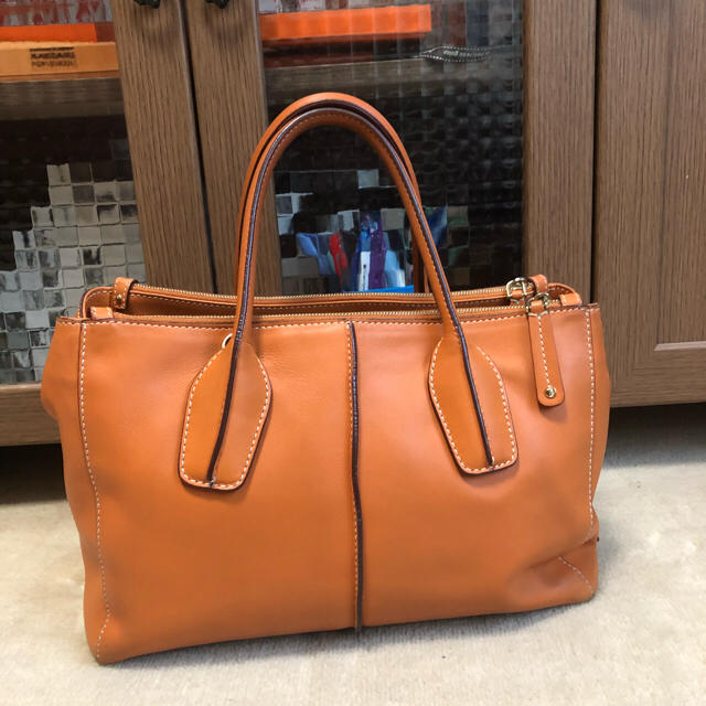 TOD'S - 正規店購入 美品 トッズ Dバック オレンジ 牛革 レシート付の