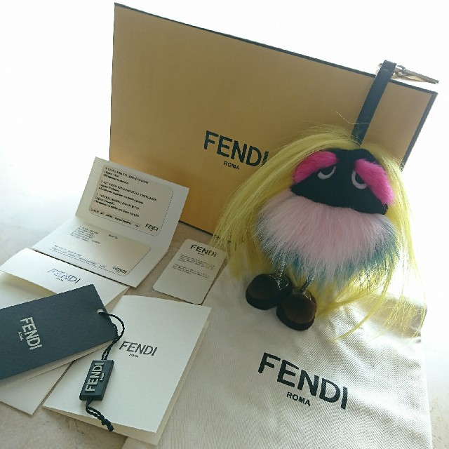 フェンディ モンスターチャーム ファーチャーム バッグバグズ FENDI