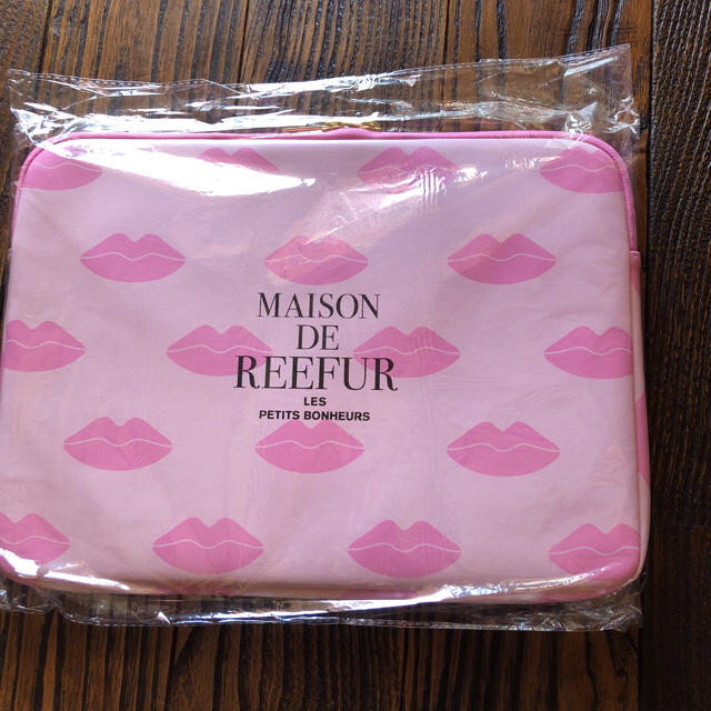 Maison de Reefur(メゾンドリーファー)の【専用】MAISON DE REEFUR リップ&リップ13インチケース スマホ/家電/カメラのPC/タブレット(その他)の商品写真