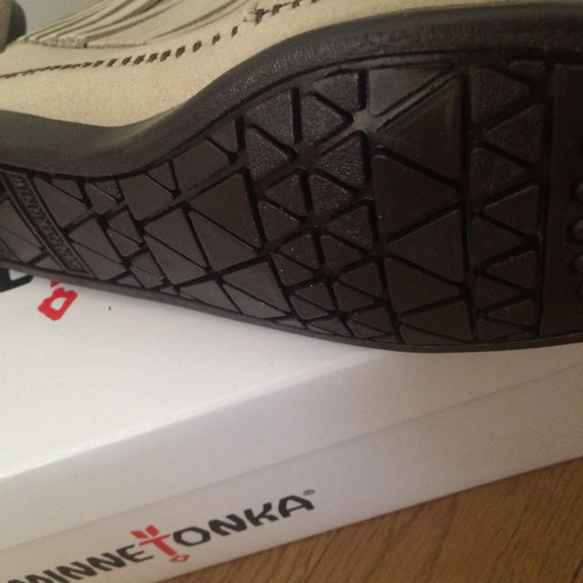Minnetonka(ミネトンカ)のMinnetonka 新品 レディースの靴/シューズ(ブーツ)の商品写真