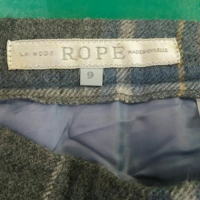 ROPE’(ロペ)のロペ ROPE スカート プリーツ 膝丈 チェック グレー レディースのスカート(ひざ丈スカート)の商品写真