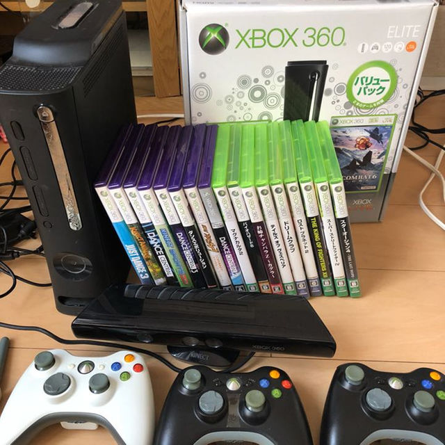 Xbox360(エックスボックス360)のxbox 360 セット エンタメ/ホビーのゲームソフト/ゲーム機本体(家庭用ゲーム機本体)の商品写真