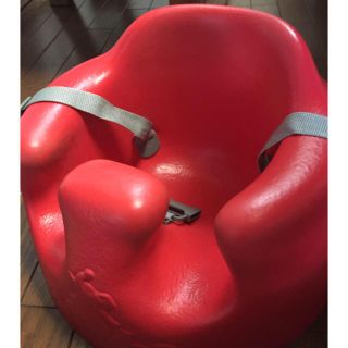 バンボ(Bumbo)のバンボ 赤 ベビーチェア 椅子 レッド(その他)