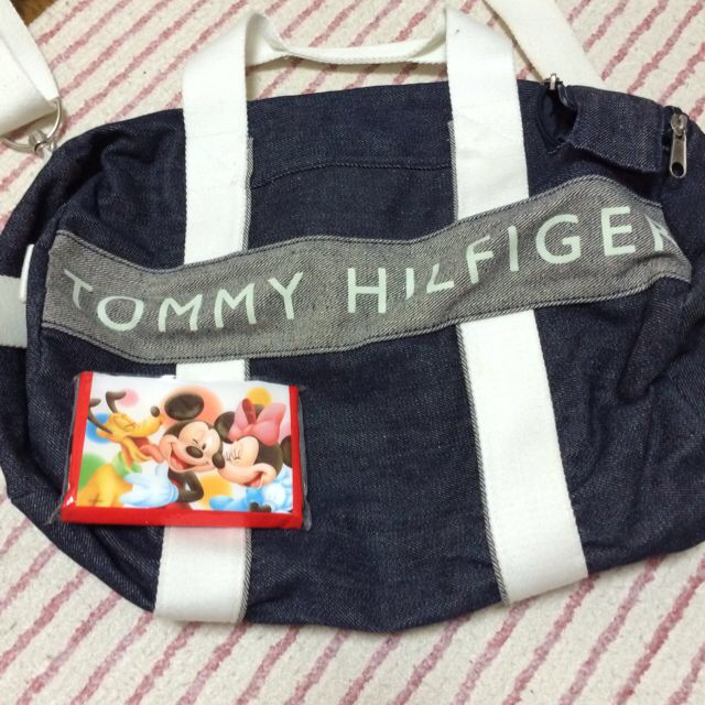 TOMMY HILFIGER(トミーヒルフィガー)のTOMMYバッグ レディースのバッグ(メッセンジャーバッグ)の商品写真