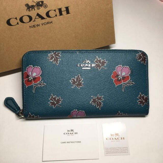 2017年度最新モデル【新品】COACH★大人可愛い 花柄 長財布