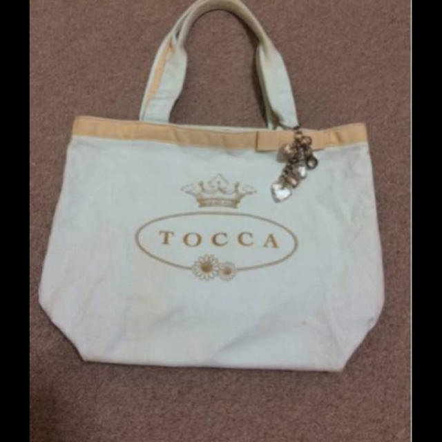 TOCCA(トッカ)の本物トッカTOCCAのミントブルー系のハンドバック　大きめ レディースのバッグ(ハンドバッグ)の商品写真