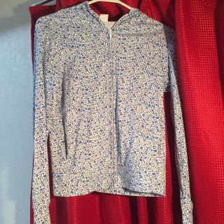 ユニクロ(UNIQLO)のみかん様 UNIQUL UVカットパーカー(パーカー)